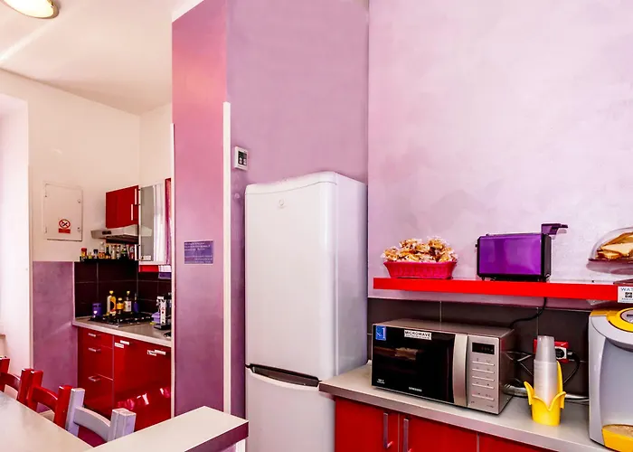 دريم ستيشن فندق مبيت وإفطار 4*